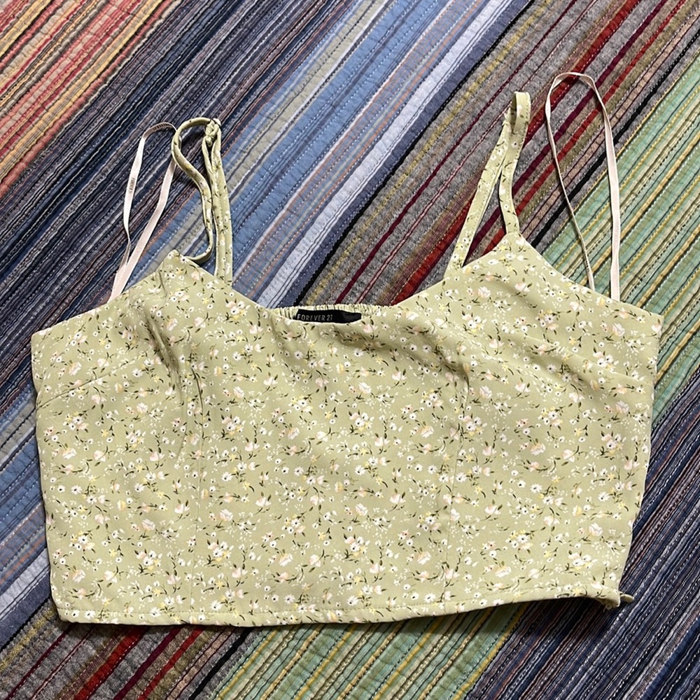 Forever 21 green flowery comfy crop top. Size small